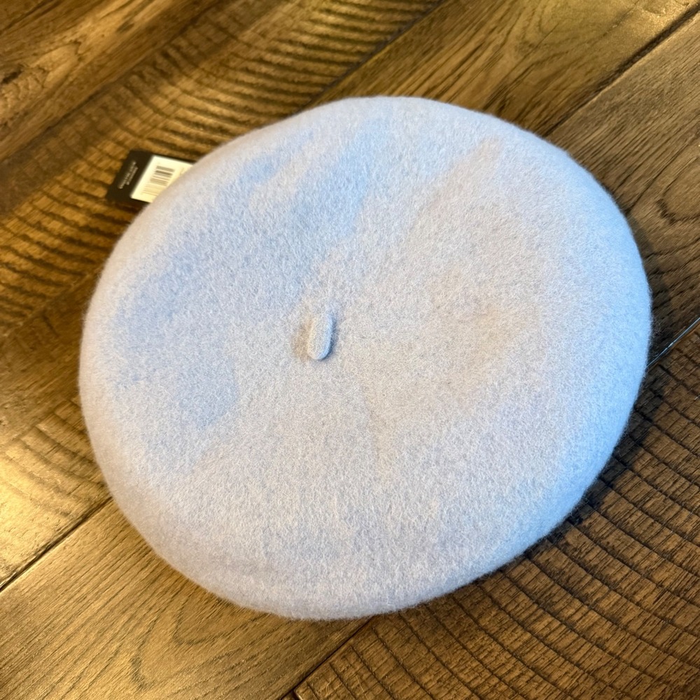 C.C NWT Light Blue 100% Wool Beret French Style Artist Hat New With Tags RN88320